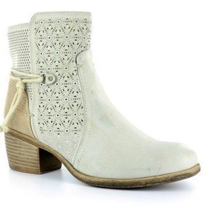 Corkys Bow Antique Gold Laser Cut Ankle Boots Sz 7